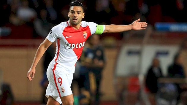 Fenerbahe'den Radamel Falcao bombas!
