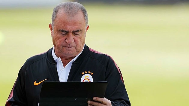Galatasaray'da gnderilecek isimler belli oldu