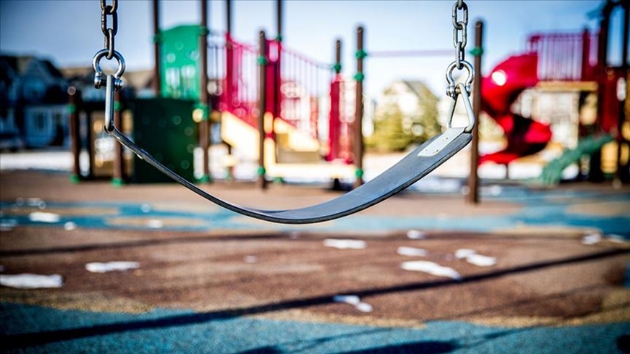 Hollanda'da ilkokul rencilerine oyun park yasa