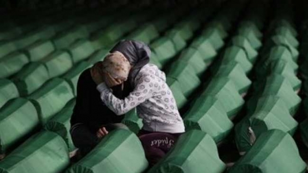 Hollandal yazar, Srebrenitsa katliamn anlatt: 'Her eyden nce, Mslman kymdr'