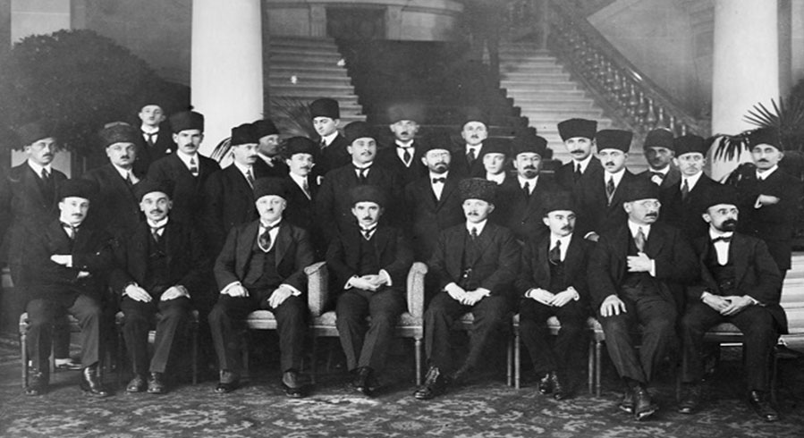 Lozan Bar�� Antla�mas� maddeleri neler? Lozan Bar�� Antla�mas� tarihi �nemi nedir?