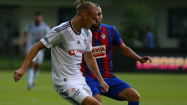 Beikta, Avusturya'daki ilk mandan malup ayrld!