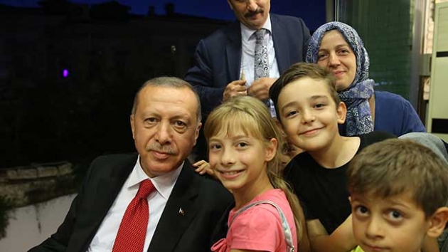 Cumhurbakan Erdoan'dan dondurmacda hatra fotoraf