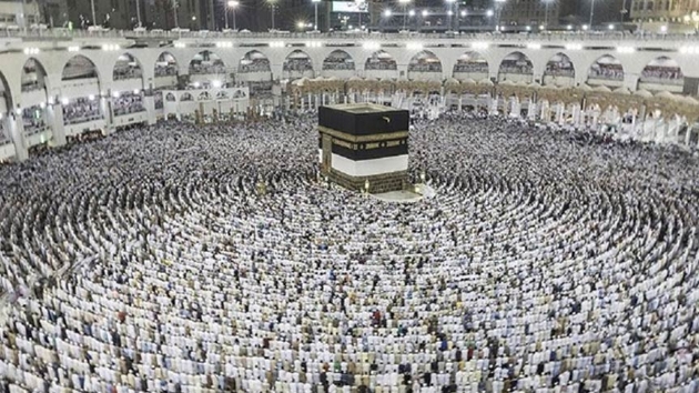On binlerce hac aday kutsal topraklarda