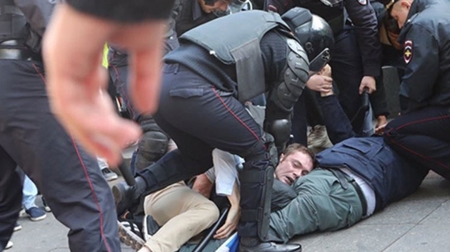 Moskova protestolarnda gzalt says 600' ykseldi