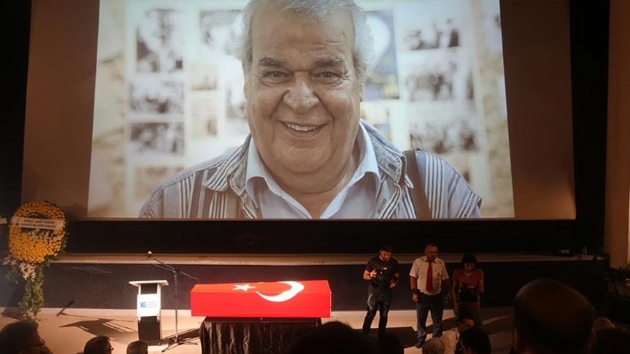 Oyuncu Cengiz Sezici iin tren dzenlendi