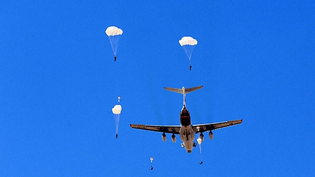 Rusya, paratlerinin havada silah kullanmalarn salayan yeni bir parat sistemi gelitirdi