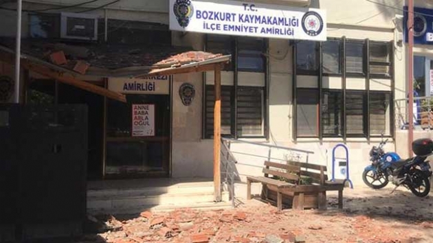 Cumhurbakan Yardmcs Fuat Oktay Denizli'de meydana gelen depremle ilgili bilgi ald