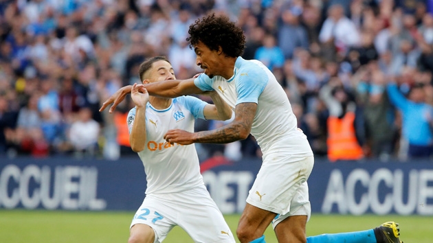 Marsilya, Luiz Gustavo için 7 milyon Euro istiyor! Brezilya yıldız ise yıllık 5 milyon Euro...