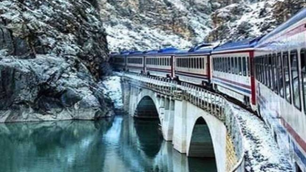 Dou Ekspresi'nde bayram younluu