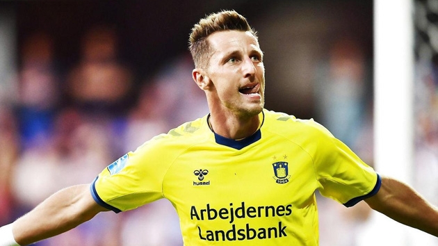 Beikta, Brondby'nin 31 yandaki golcs Kamil Wilczek'i listesine ald
