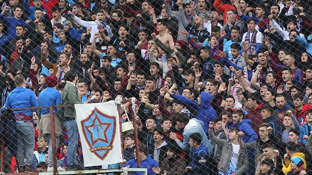 Trabzonspor taraftarndan Sparta Prag mana youn ilgi