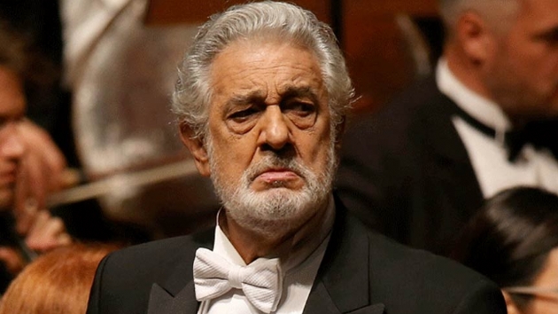 8 opera sanats ve 1 balerin spanyol tenor Domingo'ya cinsel tacizle sulad