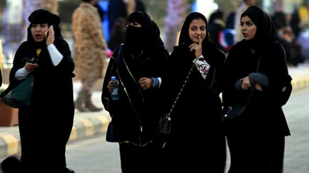 Suudi Arabistanl kadnlar artk izinsiz seyahat edebilecek