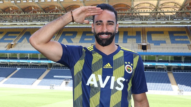 Fenerbahe, Adil Rami'yi kadrosuna kattn duyurdu