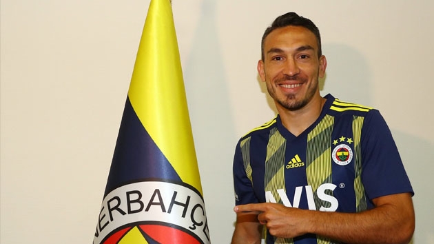 Mevlt Erdin resmen Fenerbahe'de