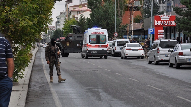 Karsta silahl kavga: 1 l