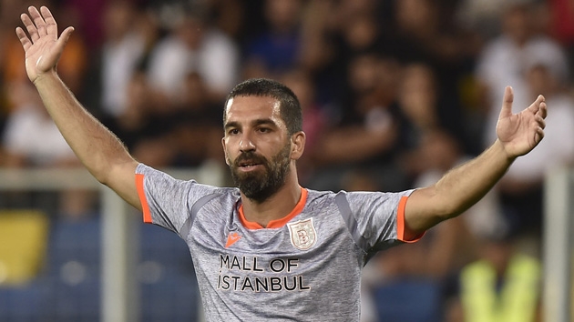 Arda Turan yllk cretinde yzde 50 indirime gitti