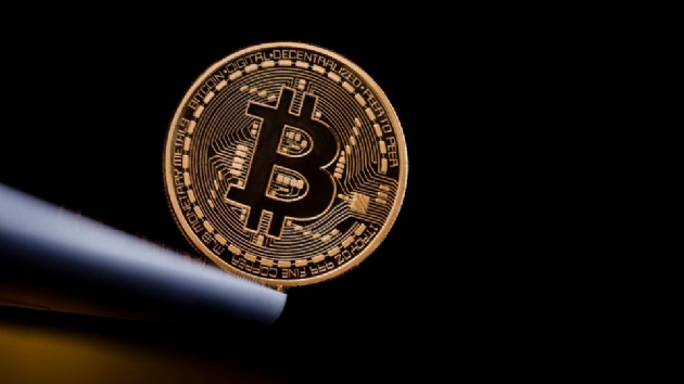 Bitcoin yeniden 10 bin dolarn zerinde