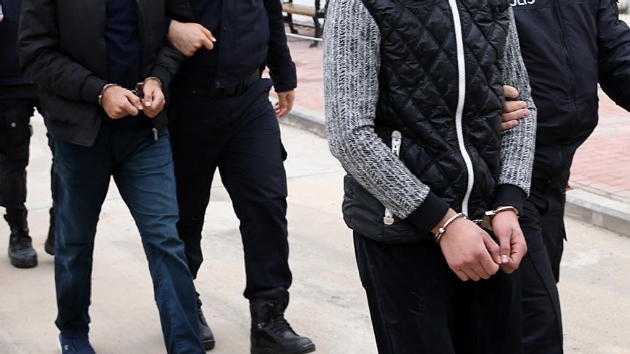 Amasya merkezli 4 ilde FET operasyonu: Meslekten ihra edilmi 5 asker yakaland
