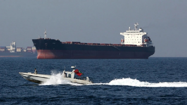 ran alkoyduu ngiliz tankerin mrettebatndan bir ksmn serbest brakt