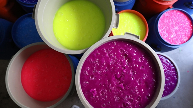 zmir'de okul ncesi zehirli oyuncak operasyonu