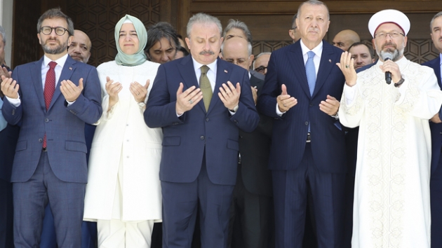 Bakan Erdoan, Abdlhakim Sancak Camisi'ni at