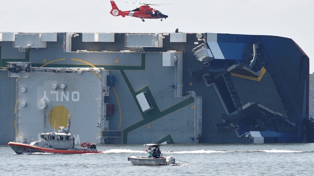 ABD'de alabora olan yk gemisindeki son 4 kiilik mrettabat kurtarld