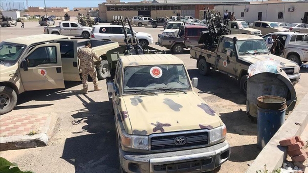 Libya'daki UMH birlikleri Trablus'un gneyindeki mevzilerde gleniyor