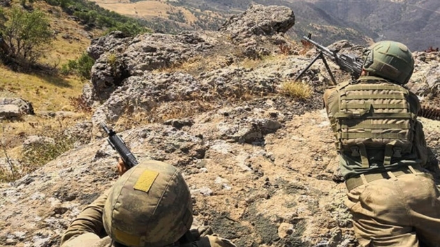 Pene-3 harekat baaryla sryor: PKK paavralar tek tek indirildi