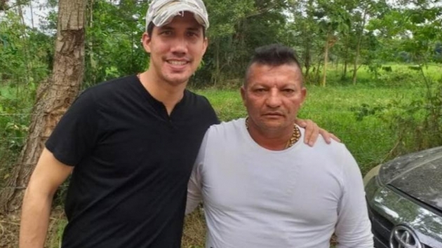 Venezuelal Guaido'nun Kolombiyal paramiliter liderlerle fotoraflar ortaya kt