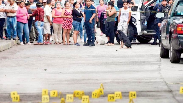 Latin Amerika deheti: Gnde 400 cinayet