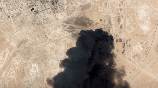 ABD'li yetkili Suudi petrol tesislerini ran'n vurduunu iddia etti