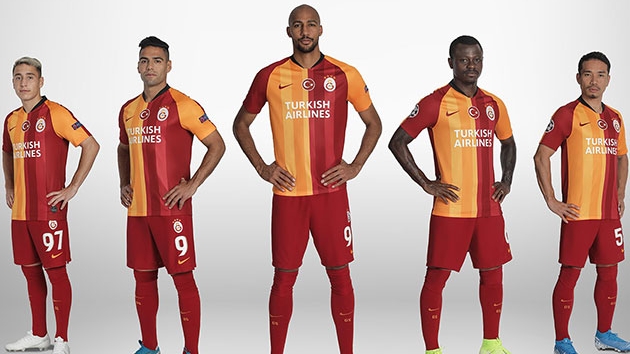 Galatasaray'n Avrupa'daki forma sponsoru THY oldu