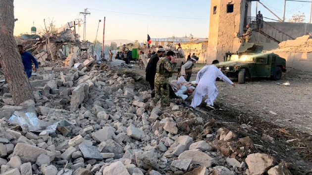 Afganistan'da hava saldrsnda en az 30 sivil hayatn kaybetti