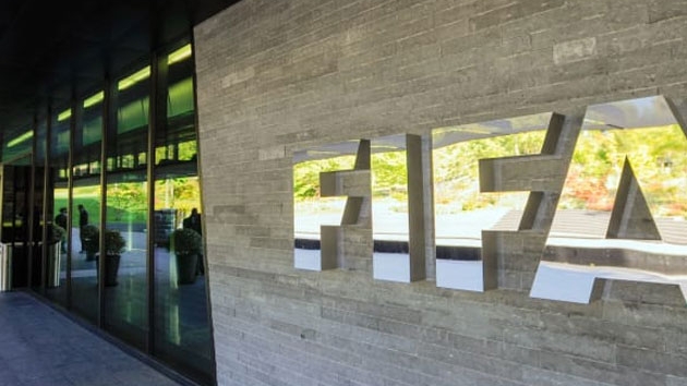 FIFA'dan futbolcu kiralanmasna snr geliyor