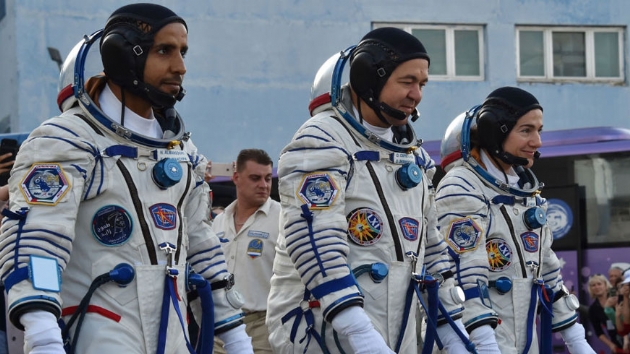 BAE'nin ilk astronotu Hazza Al Mansouri  baaryla Uzay stasyonu'na ulat