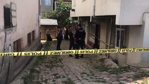 Sancaktepe'de dehet: Kaldrmda silahla vurulmu halde bulundu