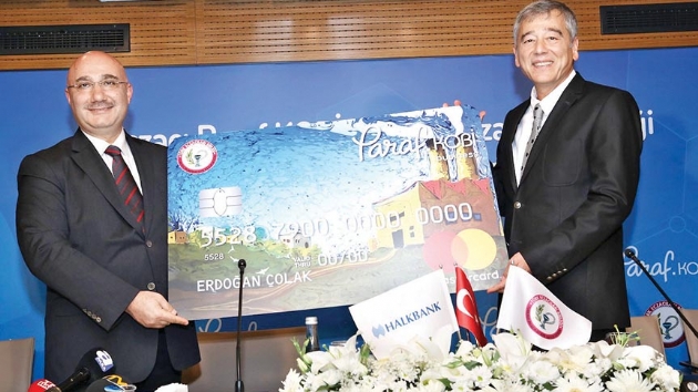 Halkbanktan eczaclara Paraf Kobi paketi