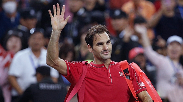Djokovic'in ardndan Federer de anghay Masters'a veda etti