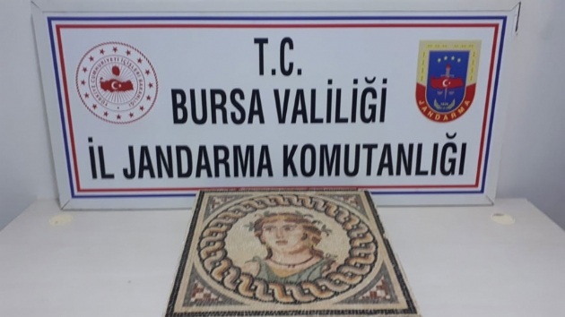 Bursa'da 100 bin dolarlk mozaik tablo ele geirildi