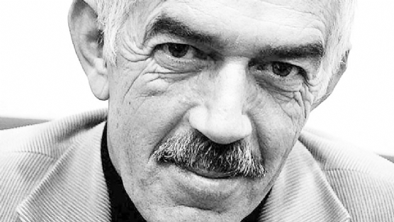 Siz yaşayanlar, çok tuhafsınız!