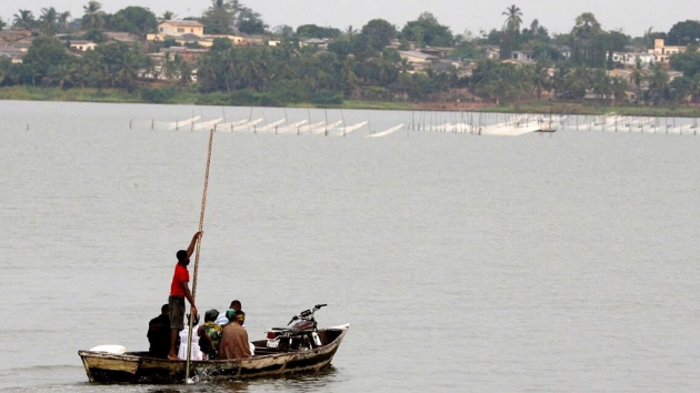 Togo'da 4 denizci karld