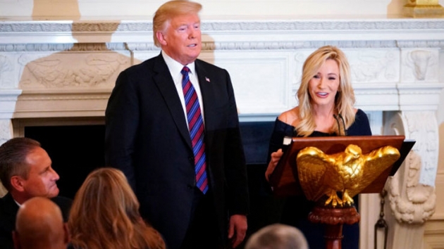 Trumptan dikkat eken papaz atamas