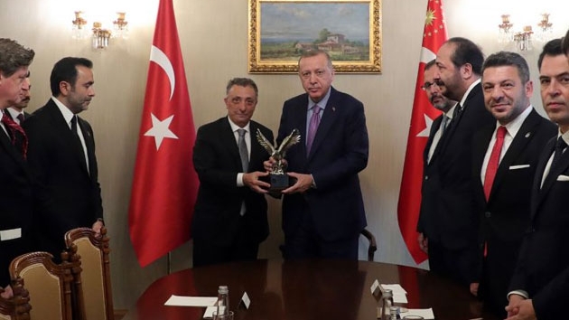 Bakan Recep Tayyip Erdoan, Ahmet Nur ebi ve yneticileri kabul etti