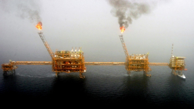 ran Cumhurbakan Ruhani: 53 milyar varil rezerve sahip petrol sahas bulduk