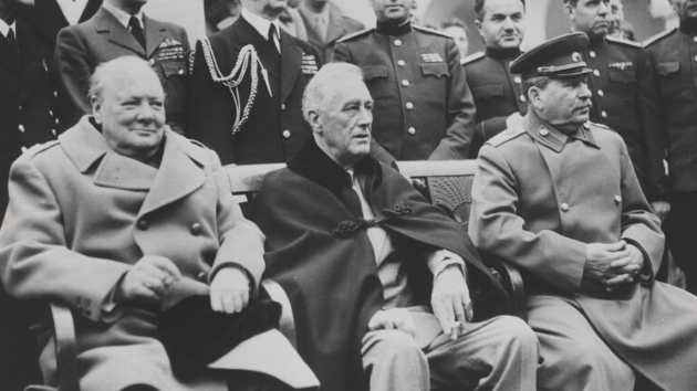 Silah Arkadalar: Churchill ve Stalin ittifak hakknda bilinmeyenleri anlattlar
