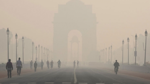 Yeni Delhi'de hava kirlilii 'tehlikeli' seviyeye ykseldi