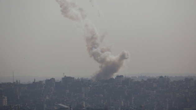 srail sava uaklar Gazze'yi vurmaya balad       