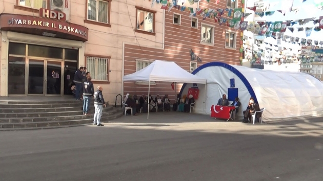 Diyarbakr anneleri uluslararas camiaya byle seslendi